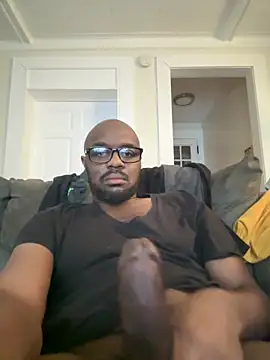 Snapshot of MrUnintentional chatting on March 2, 2:46 pm MrUnintentional online show from March 2, 2:46 pm