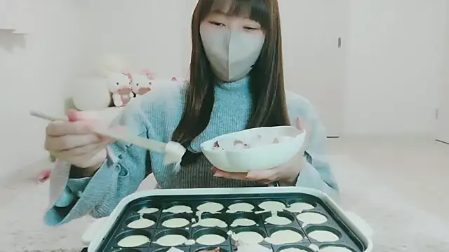 yuyuchan   online show from January 19, 11:58 am