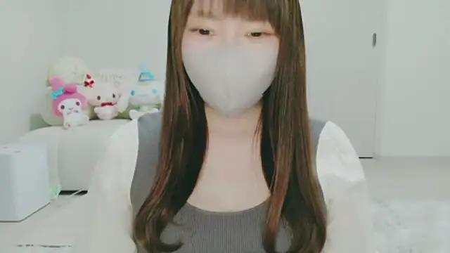 yuyuchan   online show from February 13, 11:39 am