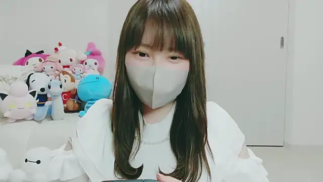 yuyuchan   online show from April 8, 11:10 am