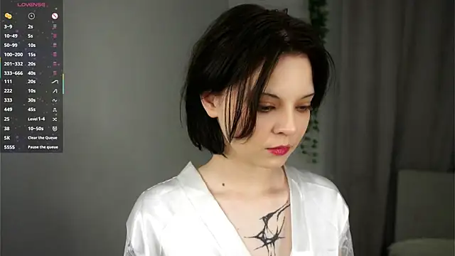 Snapshot of SharylOrbin chatting on January 10, 8:43 pm SharylOrbin online show from January 10, 8:43 pm