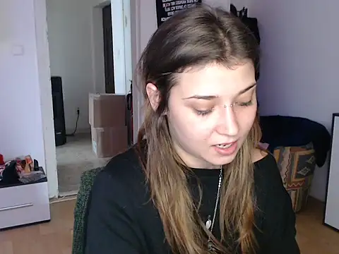 AlienforTwenty online show from December 18, 9:26 am