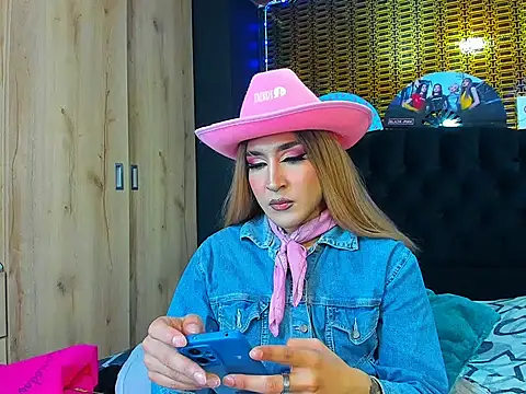 georgiina giio online show from April 13, 7:36 am