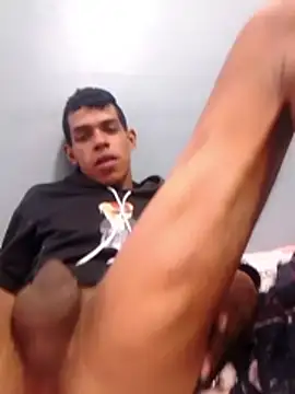 Snapshot of sven_basquia chatting on January 11, 9:20 pm sven basquia online show from January 11, 9:20 pm