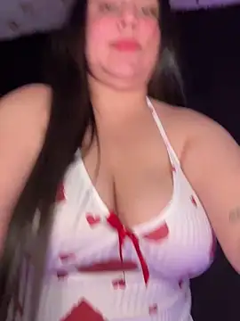 Snapshot of Ivy_19 chatting on December 17, 9:10 pm Ivy 19 online show from December 17, 9:10 pm