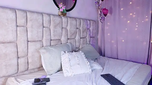 NanyMatrioska online show from May 22, 9:31 pm