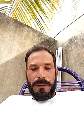 Snapshot of Dionaatanm chatting on December 15, 6:34 pm Dionaatanm online show from December 15, 6:34 pm