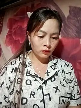 Snapshot of Mayly-s chatting on December 16, 12:26 am Mayly-s online show from December 16, 12:26 am