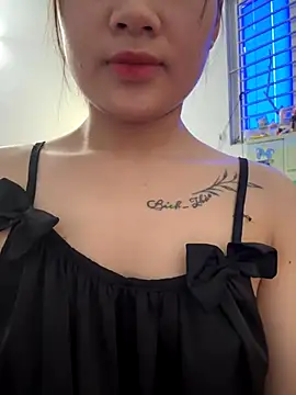 Snapshot of NinaBaby22 chatting on December 14, 7:03 am NinaBaby22 online show from December 14, 7:03 am