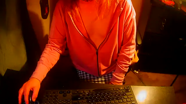 GoodGirlKelly online show from March 27, 12:05 am