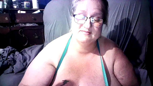 jade-belle online show from May 27, 7:16 am