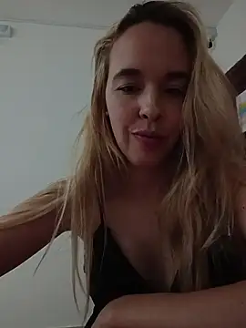 Snapshot of Zairablon chatting on February 25, 4:55 am Zairablon online show from February 25, 4:55 am