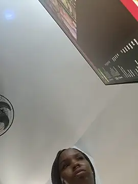 Snapshot of _GabbyRosse_ chatting on February 6, 7:28 pm GabbyRosse online show from February 6, 7:28 pm