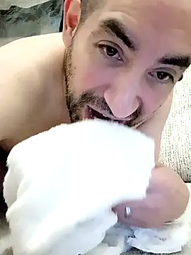 CumDumpPig83 online show from February 7, 8:18 am