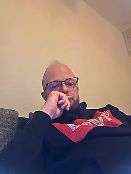 SoftishInflow online show from December 19, 6:15 pm