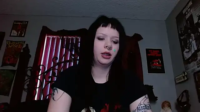 Snapshot of Bettieee_Agura chatting on March 18, 8:56 pm Bettieee Agura online show from March 18, 8:56 pm