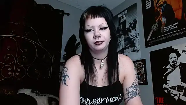 Snapshot of Bettieee_Agura chatting on April 11, 6:23 pm Bettieee Agura online show from April 11, 6:23 pm