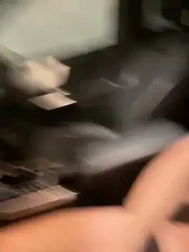 Snapshot of Couplebifree chatting on February 19, 12:56 pm Couplebifree online show from February 19, 12:56 pm