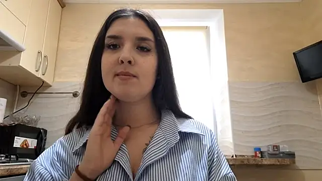 GeorgeannaHalsted online show from December 15, 11:03 am