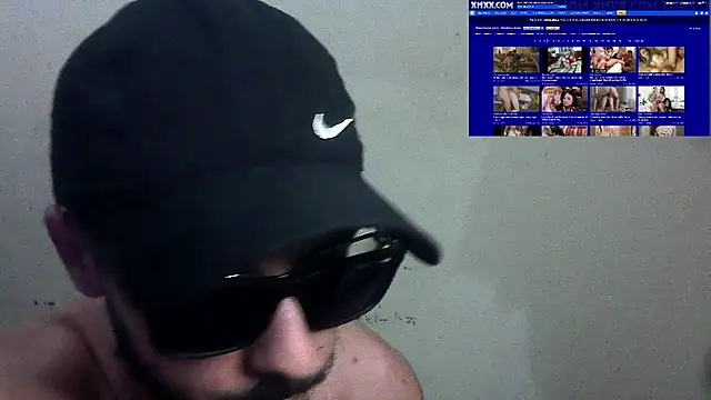 Snapshot of oz22932 chatting on March 15, 10:16 pm oz22932 online show from March 15, 10:16 pm