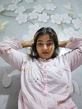 Himani 0122 online show from July 5, 9:05 am