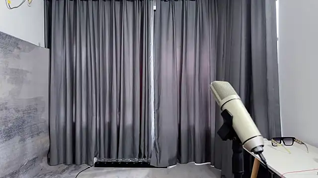 Snapshot of hafabva chatting on July 1, 1:51 am hafabva online show from July 1, 1:51 am