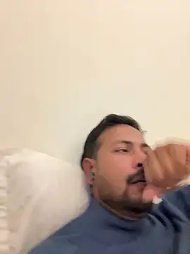 Snapshot of Sexmore21 chatting on December 16, 2:44 pm Sexmore21 online show from December 16, 2:44 pm