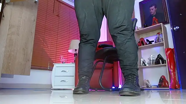 paola xm online show from March 11, 10:21 am