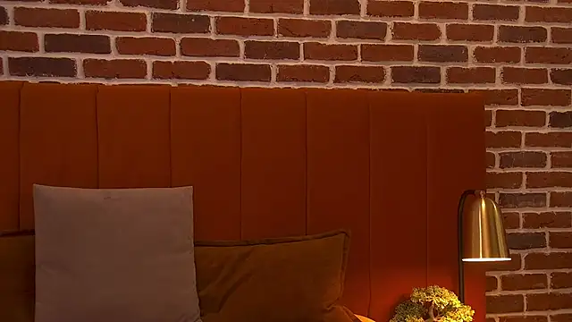 Audrey Eden online show from December 18, 6:41 am