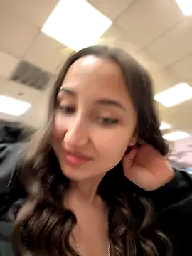 Snapshot of CrazyOneIRL chatting on December 20, 1:18 pm CrazyOneIRL online show from December 20, 1:18 pm