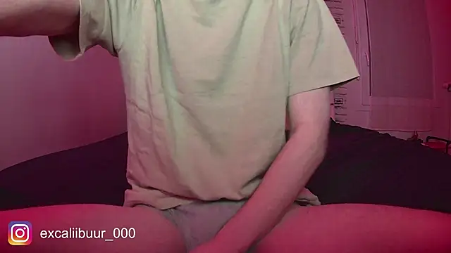 excaliibuur online show from December 14, 5:51 pm