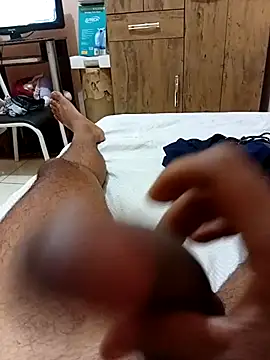 Snapshot of ElicitedMotive chatting on February 8, 2:37 am ElicitedMotive online show from February 8, 2:37 am