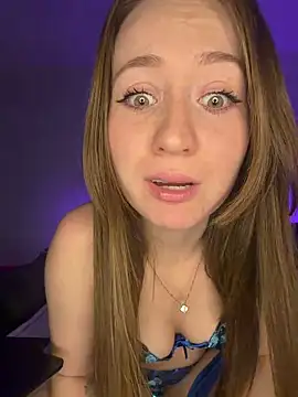 FreyasTimee online show from February 9, 9:30 pm