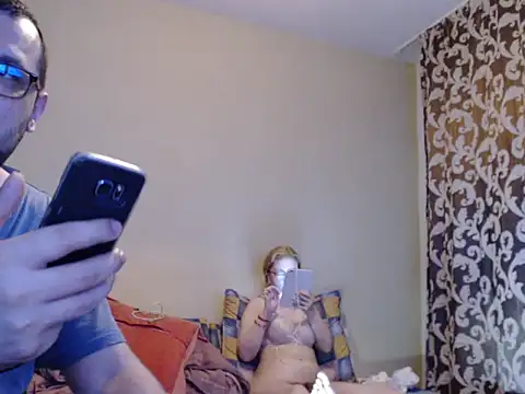 yunis32 online show from January 28, 8:04 pm