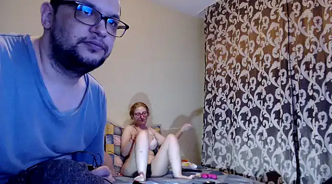 yunis32 online show from January 31, 6:14 pm