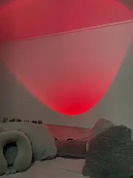 Snapshot of Dracco_Velour_ chatting on February 28, 4:46 am Dracco Velour online show from February 28, 4:46 am