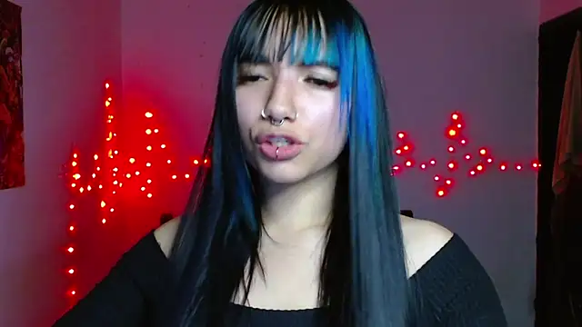  Veronicaa  online show from April 1, 3:51 am