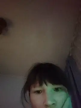 Snapshot of HilaryLover chatting on December 15, 12:42 pm HilaryLover online show from December 15, 12:42 pm