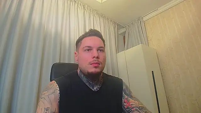 TroyStroud online show from December 16, 5:23 am