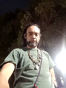 Snapshot of vladopen chatting on December 21, 11:56 pm vladopen online show from December 21, 11:56 pm