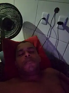 marreta240675 online show from March 3, 1:45 am