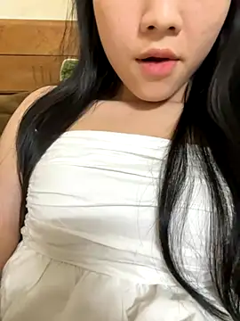 Snapshot of Xuxuxx chatting on December 16, 11:04 am Xuxuxx online show from December 16, 11:04 am