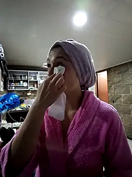 Snapshot of MapeDiamond chatting on January 8, 10:45 pm MapeDiamond online show from January 8, 10:45 pm