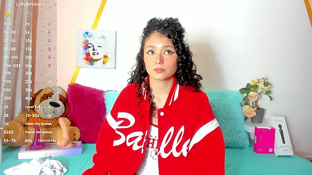 Snapshot of MapeDiamond chatting on February 3, 2:55 pm MapeDiamond online show from February 3, 2:55 pm