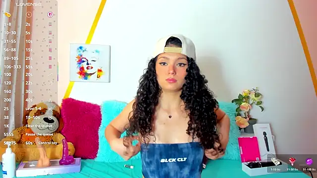 Snapshot of MapeDiamond chatting on February 5, 2:22 pm MapeDiamond online show from February 5, 2:22 pm