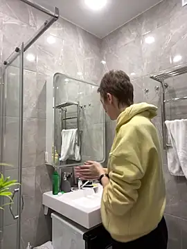 Sensual Flower online show from February 12, 6:19 am