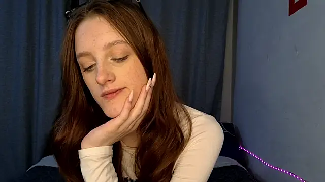 LisaBoddy online show from April 12, 4:01 pm