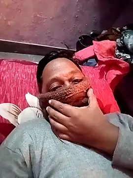 Snapshot of Caterosee chatting on December 18, 9:54 pm Caterosee online show from December 18, 9:54 pm