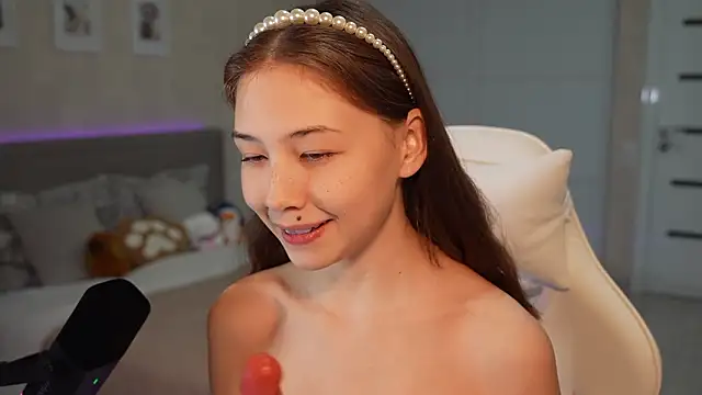 Snapshot of luna_young chatting on January 17, 6:11 pm luna young online show from January 17, 6:11 pm