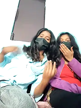Snapshot of Aaradhya-Rani chatting on December 17, 8:09 am Aaradhya-Rani online show from December 17, 8:09 am